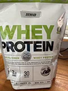 Whey Protein Cookies and Cream x 2 lb Doypack (Star Nutrition)